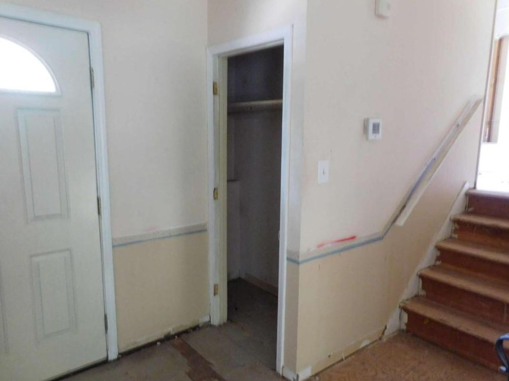 2444 Regal Ct, Lawrenceville GA  30044-3784 exterior