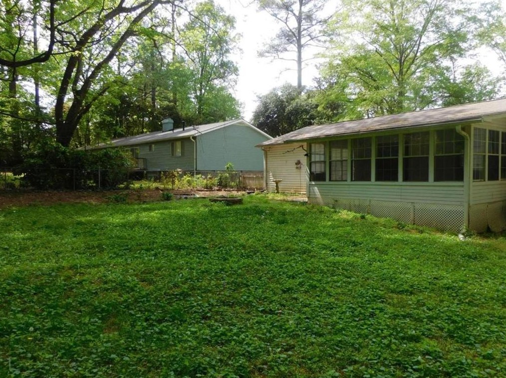 2444 Regal Ct, Lawrenceville GA  30044-3784 exterior