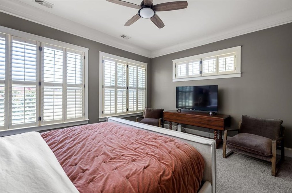2479 Gatebury Cir, Atlanta GA  30341-2635 exterior