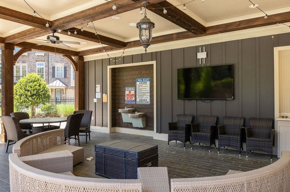 2479 Gatebury Cir, Atlanta GA  30341-2635 exterior
