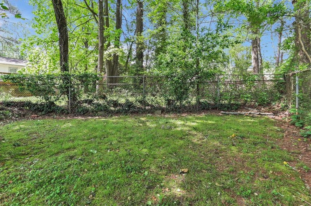 2287 Doris Dr, Decatur GA  30034-1024 exterior