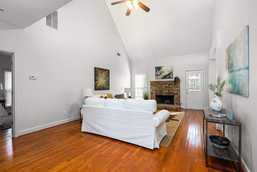 2876 Alden Green Trl, Atlanta GA  30344-3805 exterior