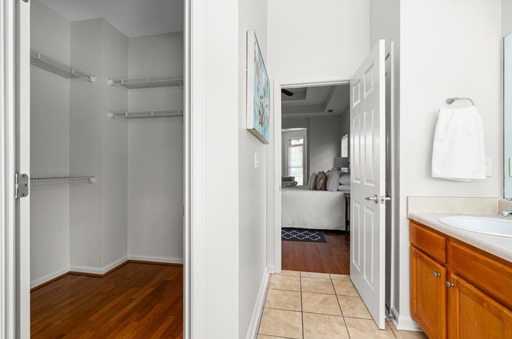 2876 Alden Green Trl, Atlanta GA  30344-3805 exterior