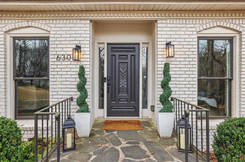 630 Edgewater Trl, Atlanta, GA 30328