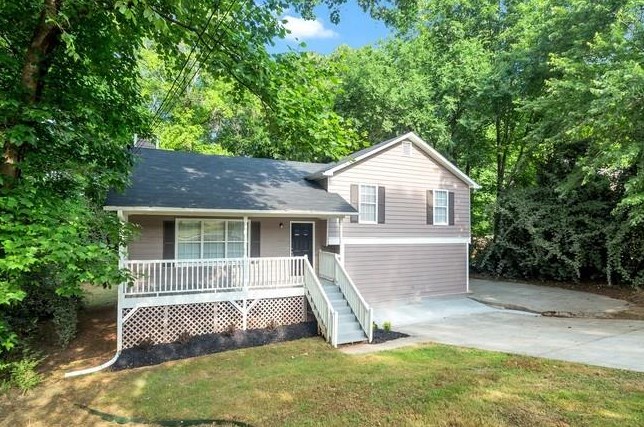 198 White Pines Dr, Dallas, GA 30157-8516