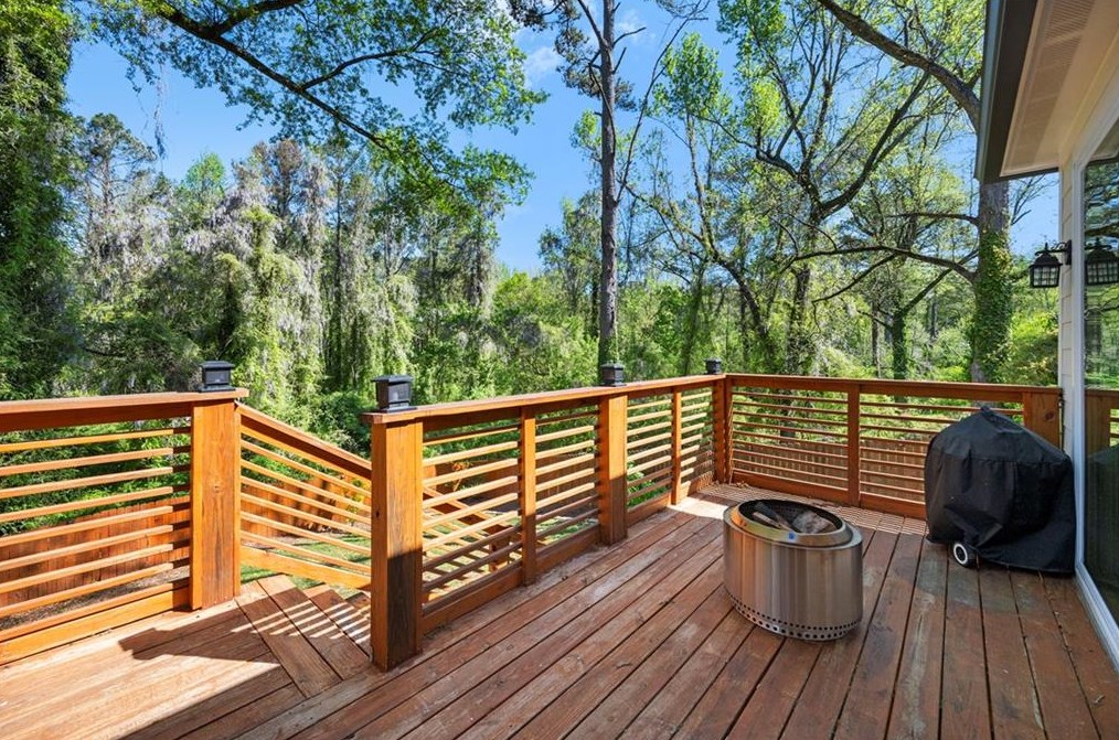 3060 Glendale Ct, Decatur GA  30032-5802 exterior