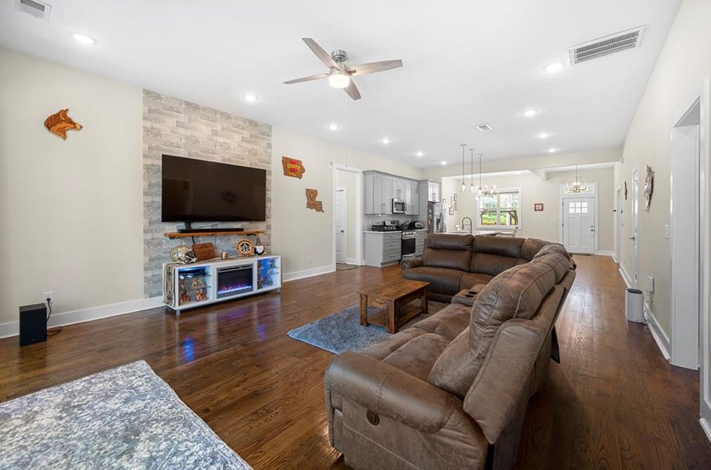 3060 Glendale Ct, Decatur GA  30032-5802 exterior