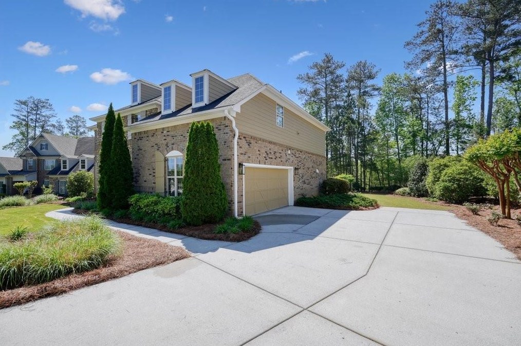 128 Windfields Ln, Holly Springs, GA 30188-2656