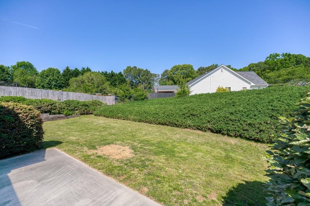 1372 Culverstone Dr, Lawrenceville GA  30043-4770 exterior