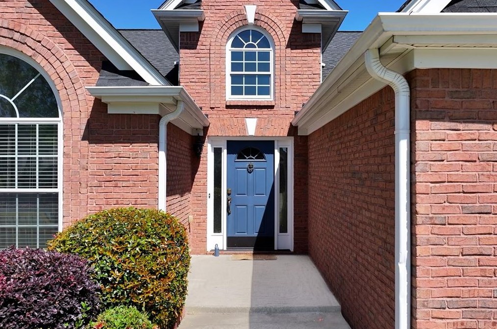 1372 Culverstone Dr, Lawrenceville GA  30043-4770 exterior