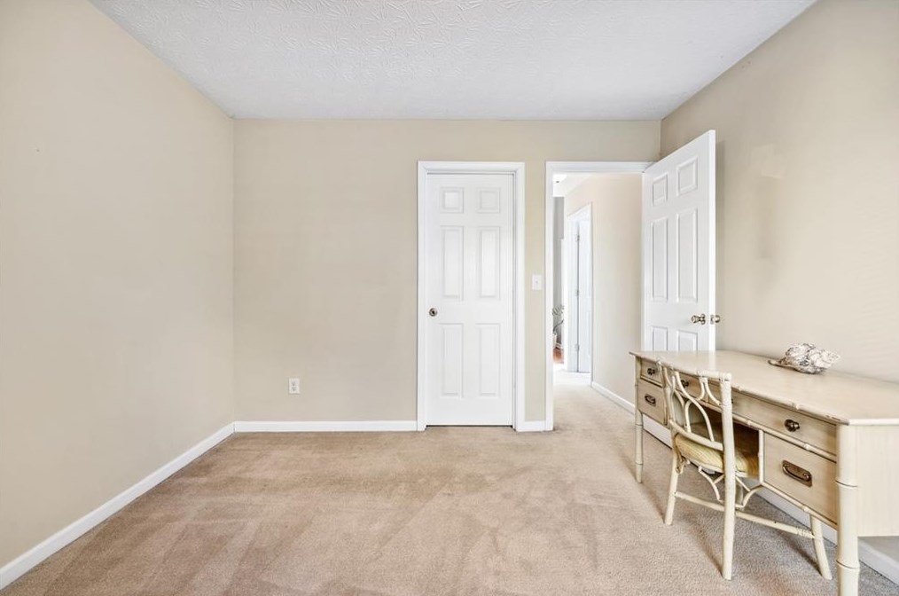 1372 Culverstone Dr, Lawrenceville GA  30043-4770 exterior