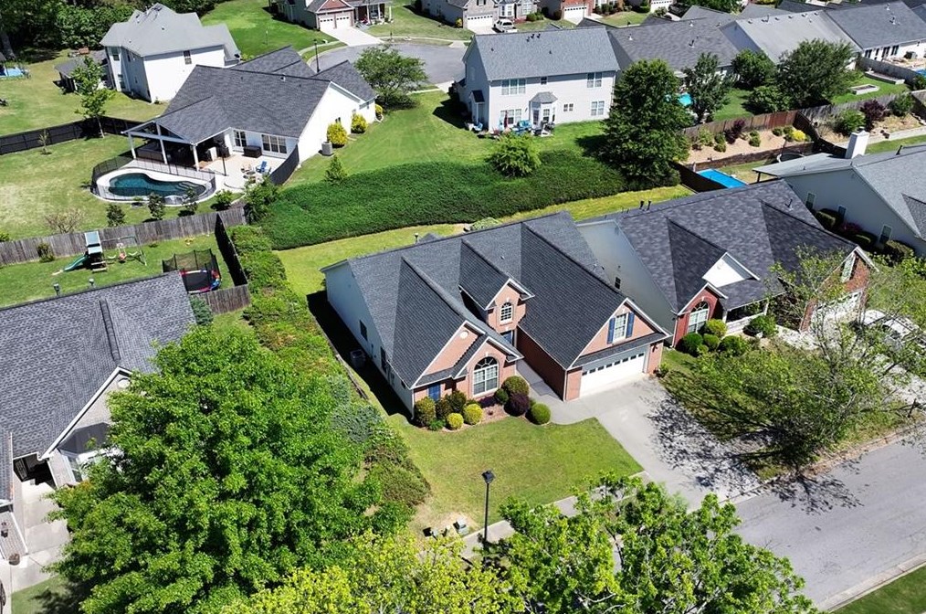 1372 Culverstone Dr, Lawrenceville GA  30043-4770 exterior