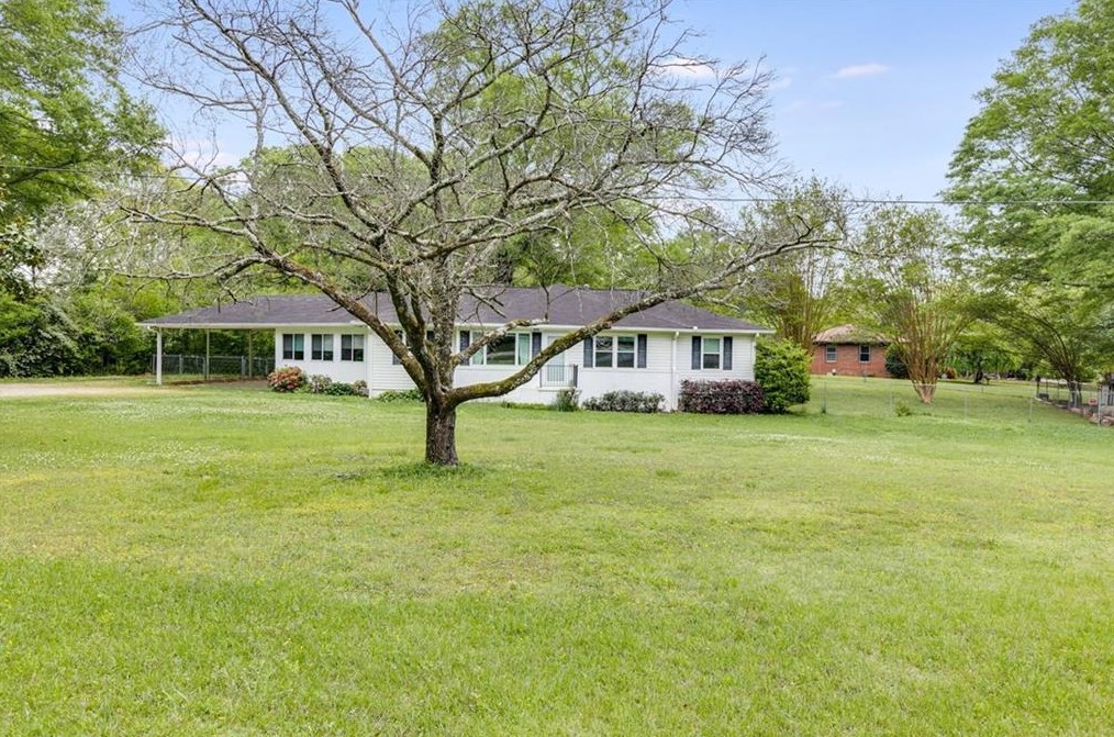 3876 Spring Dr, Lithia Springs, GA 30122-1847