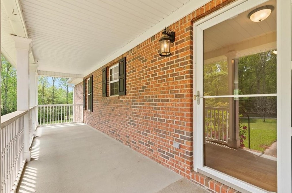 109 Rabbit Run Rd, Nicholson, GA 30565