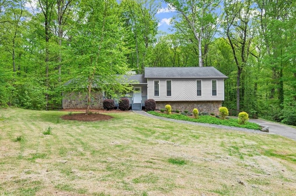 3513 Vinings North Trce, Smyrna GA  30080-4583 exterior