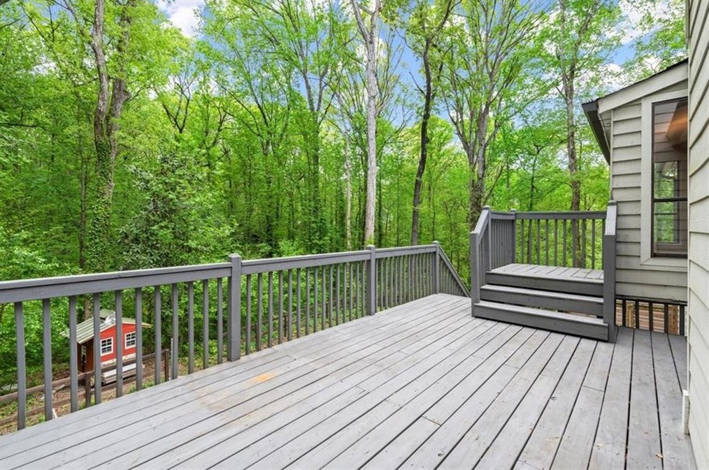 3513 Vinings North Trce, Smyrna GA  30080-4583 exterior