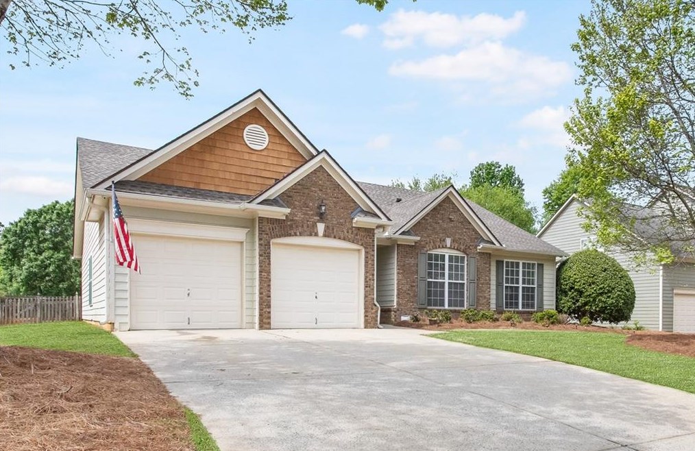 6730 River Island Cir, Buford, GA 30518-5577
