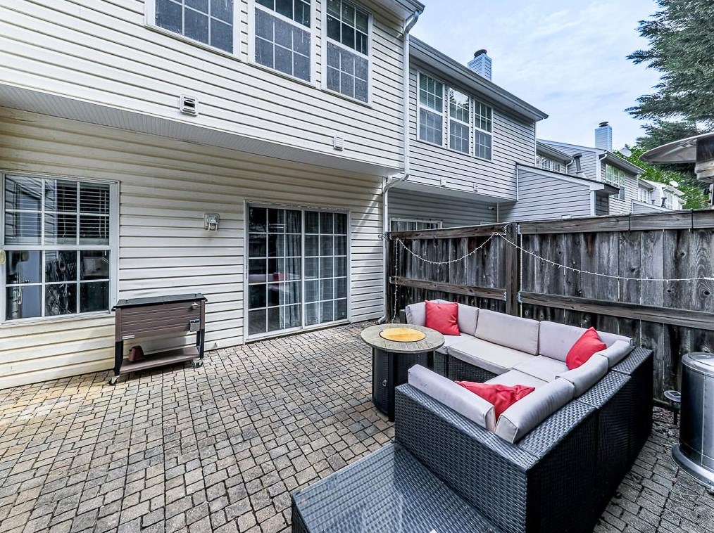 2617 Ashleigh Ln, Alpharetta GA  30004-6178 exterior