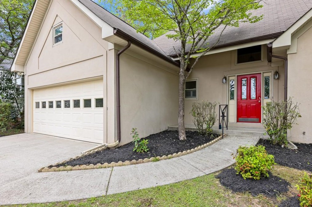 2690 Hill Gate Ct, Lithonia, GA 30039-4300