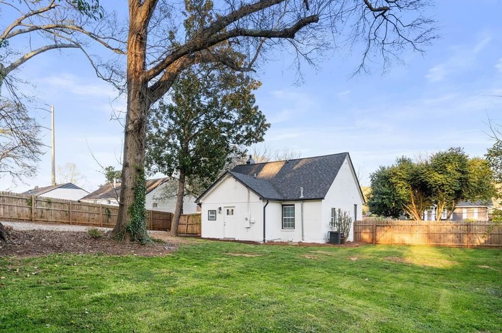 670 Florence Pl, Atlanta GA  30318-5006 exterior