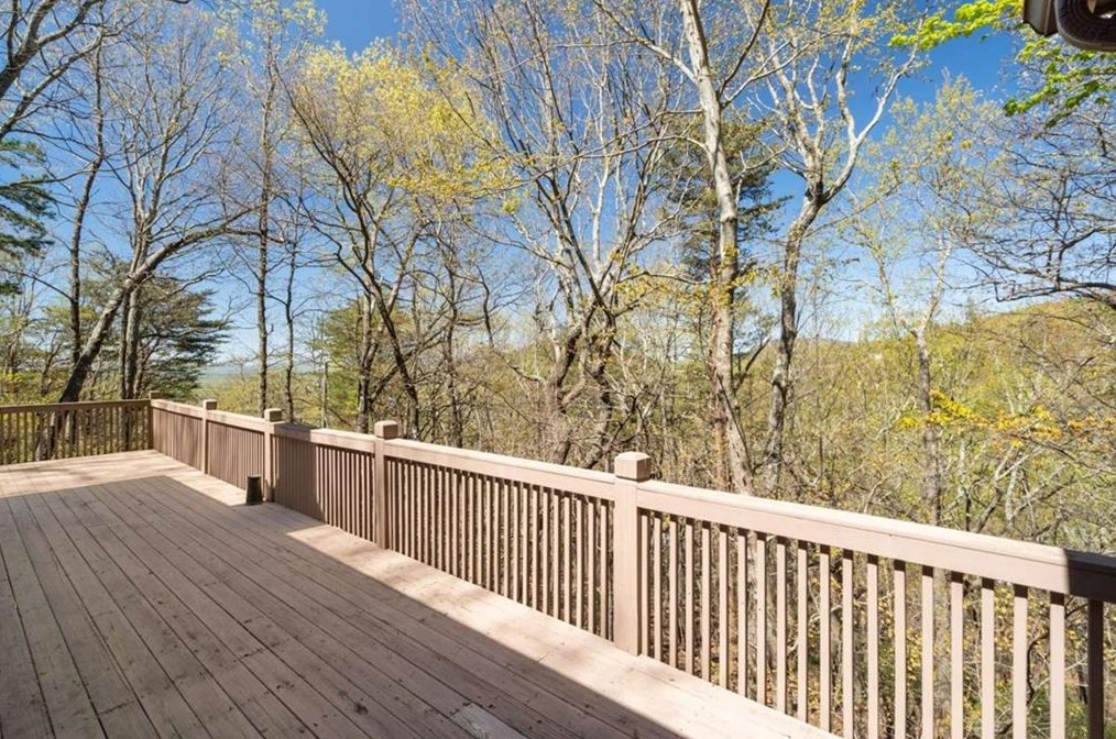 185 Sassafras Mtn Trl, Big Canoe GA  30143-7970 exterior