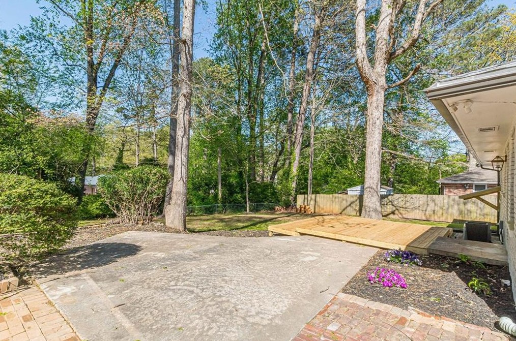 1954 Wellona Pl, Atlanta GA  exterior