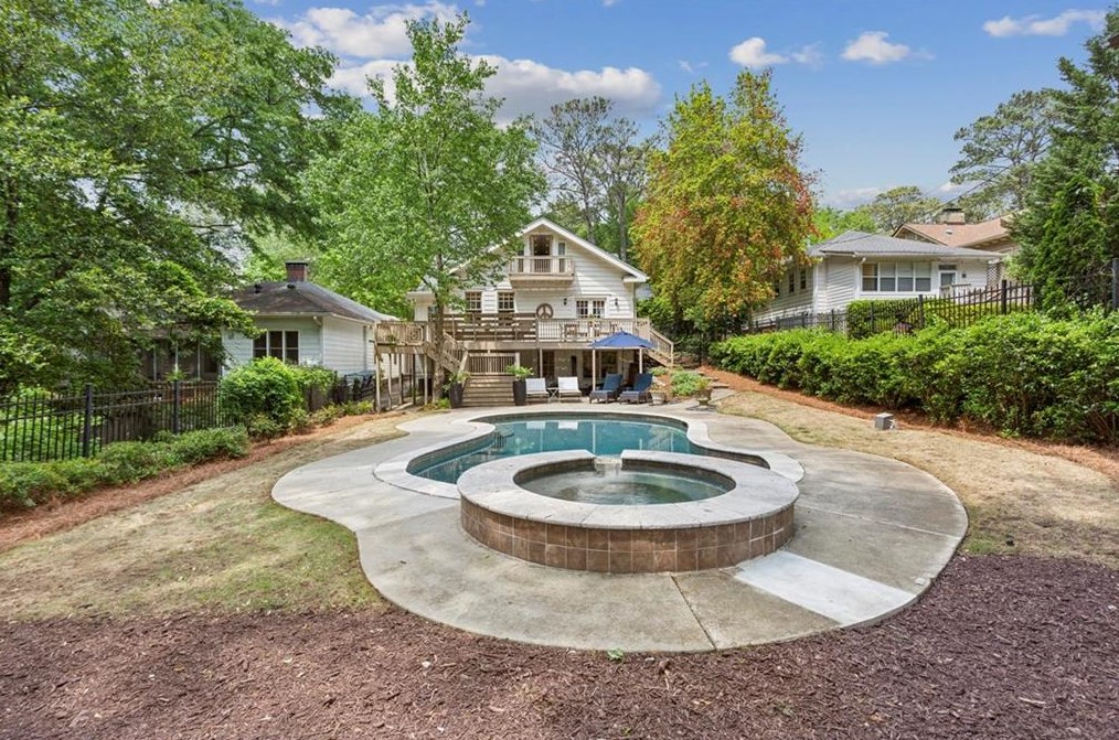 13 Roanoke Ave, Atlanta GA  30305-4345 exterior