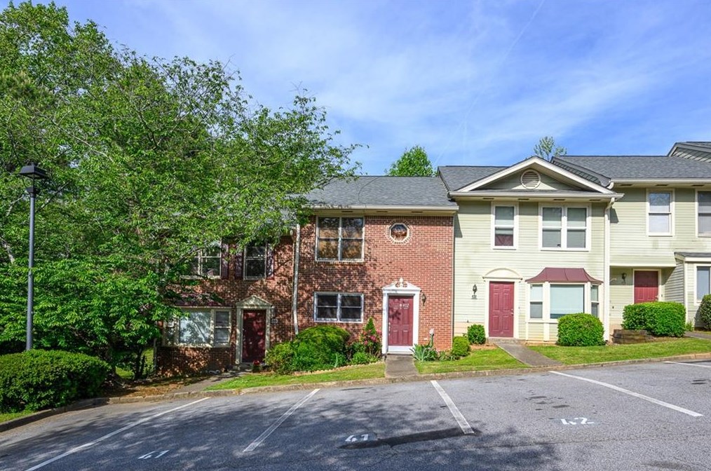 402 Autumn Leaf Way, Norcross, GA 30093