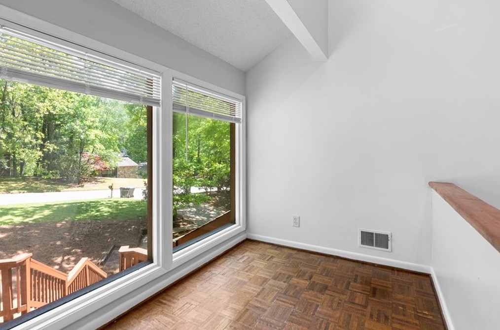 715 Lake Top Way, Roswell GA  30076-3038 exterior