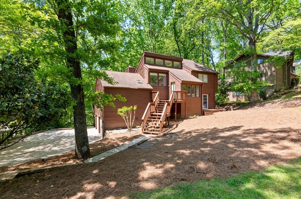 715 Lake Top Way, Roswell GA  30076-3038 exterior
