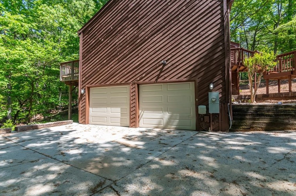715 Lake Top Way, Roswell GA  30076-3038 exterior