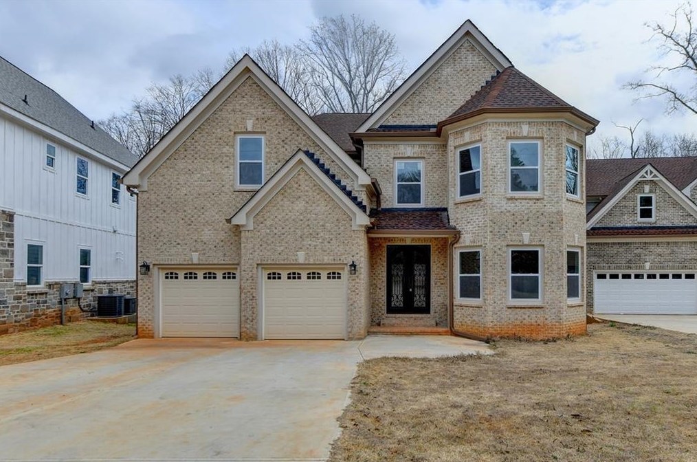 196 Jennifer Ln, Lilburn, GA 30047-6126