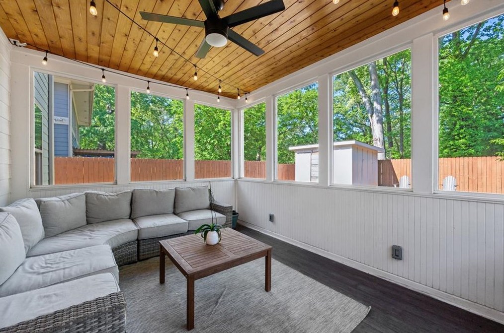124 Sisson Ave, Atlanta GA  30317-1420 exterior