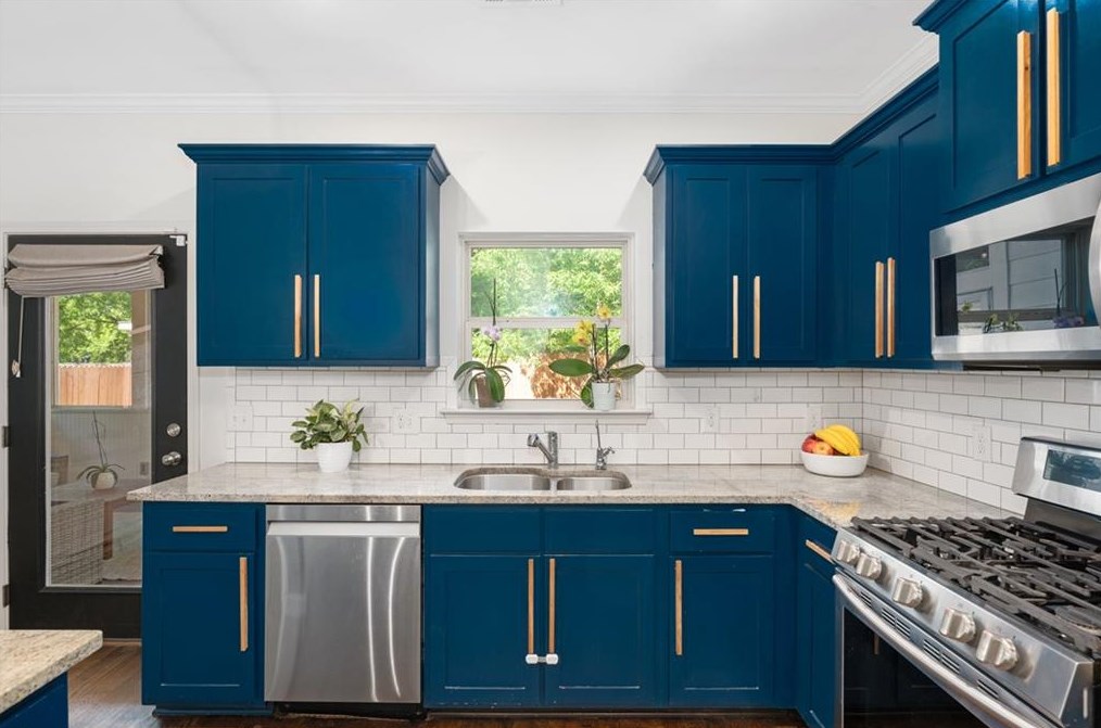 124 Sisson Ave, Atlanta GA  30317-1420 exterior