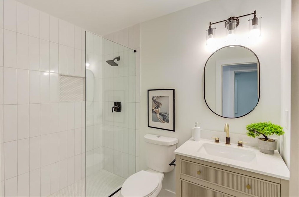 4426 Raven Valley Ct, Decatur GA  30035-1541 exterior