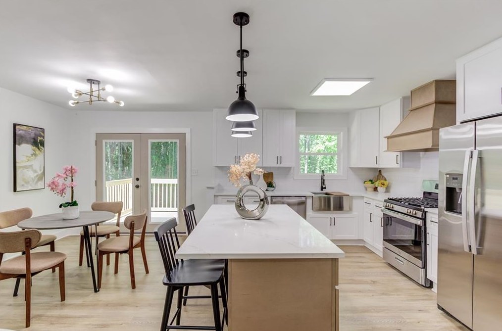 4426 Raven Valley Ct, Decatur GA  30035-1541 exterior