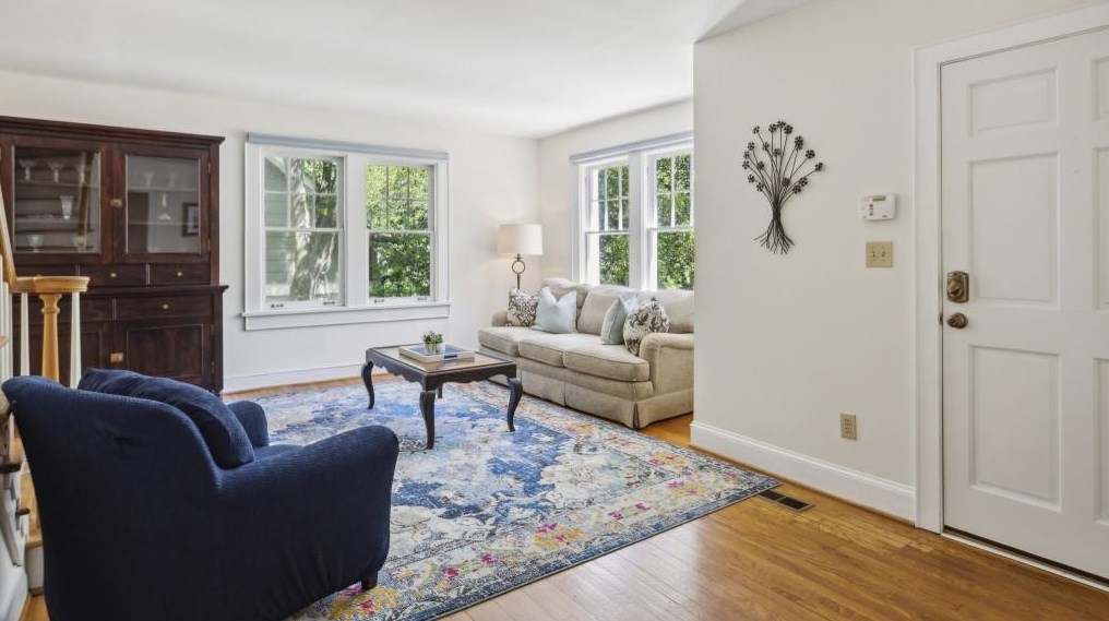 2596 Acorn Ave, Atlanta, GA 30305-3757