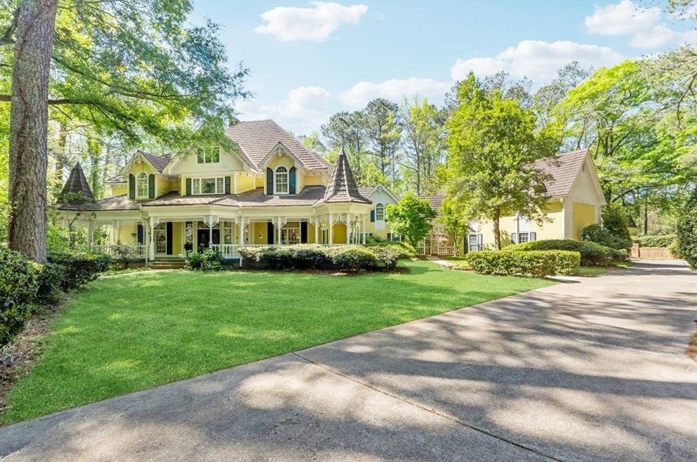 2335 Sandy Creek Farm Rd, Alpharetta, GA 30004-3636