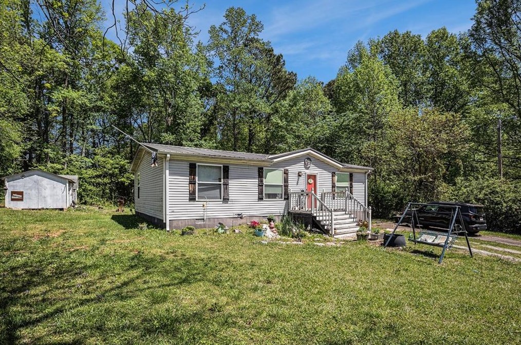 26 Quail Hollow Dr, Carrollton, GA 30116-9785