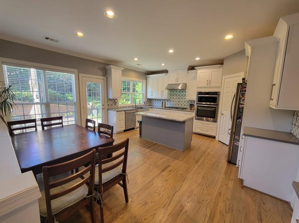 2161 Wrights Ml Cir, Atlanta GA  30324-2791 exterior