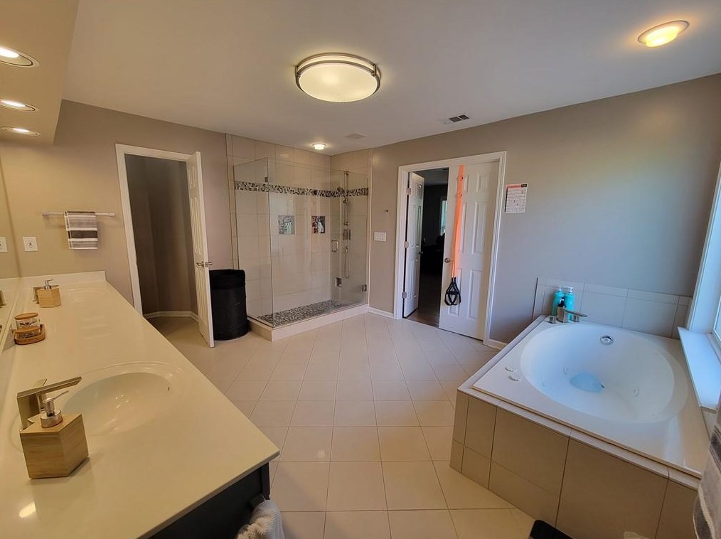 2161 Wrights Ml Cir, Atlanta GA  30324-2791 exterior