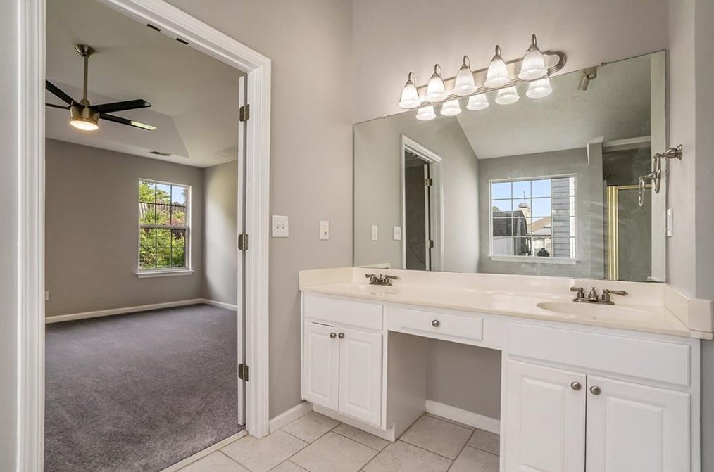 2895 Dominion Walk Ln, Lithonia GA 30078-7345 exterior