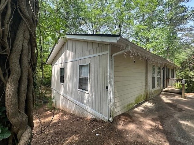 2371 Cresta Dr, Decatur, GA 30032-5418