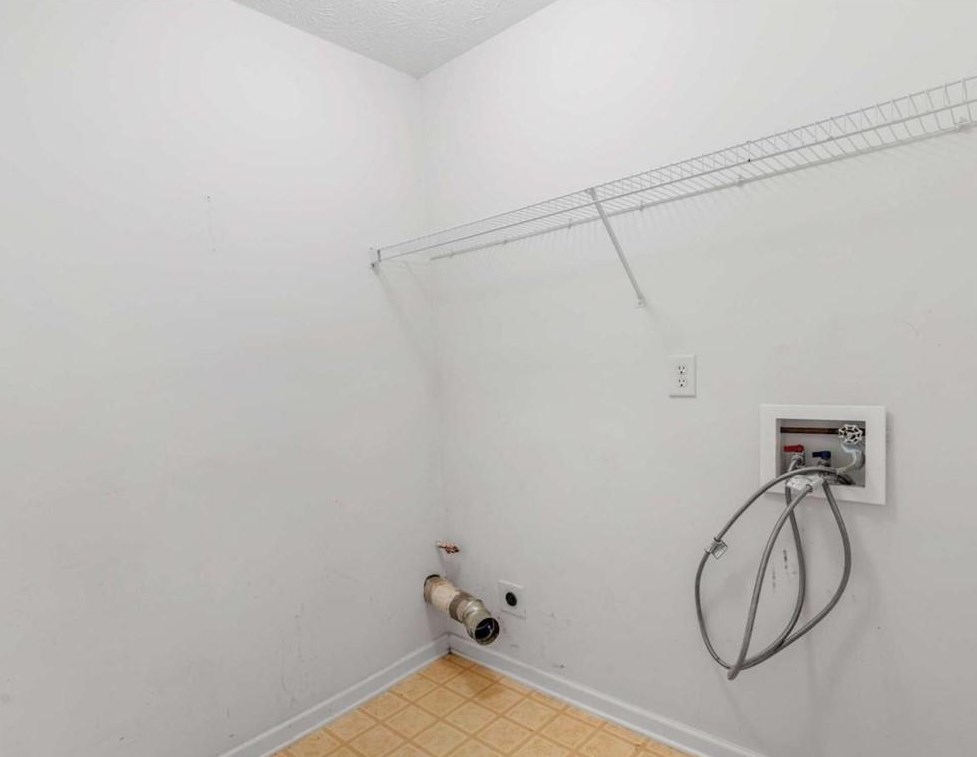 3182 Kings Bay Cir, Decatur GA  30034-7122 exterior