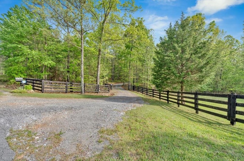 157 Ridge Cross Rd, Taylorsville, GA 30178