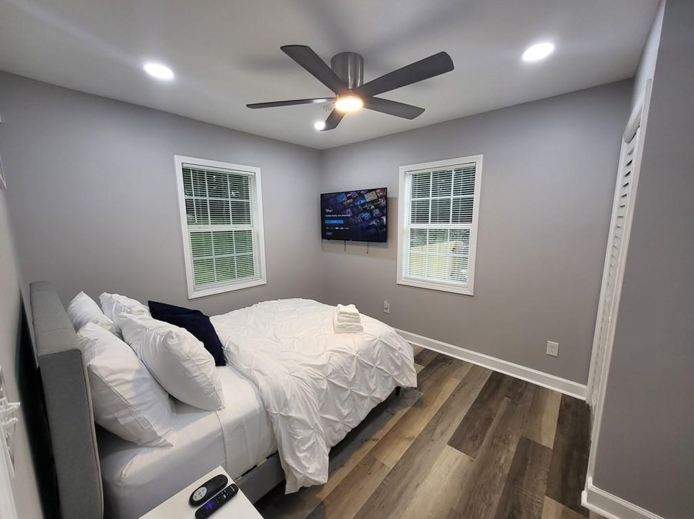 2140 Tiger Flowers Dr, Atlanta GA  30314-1328 exterior