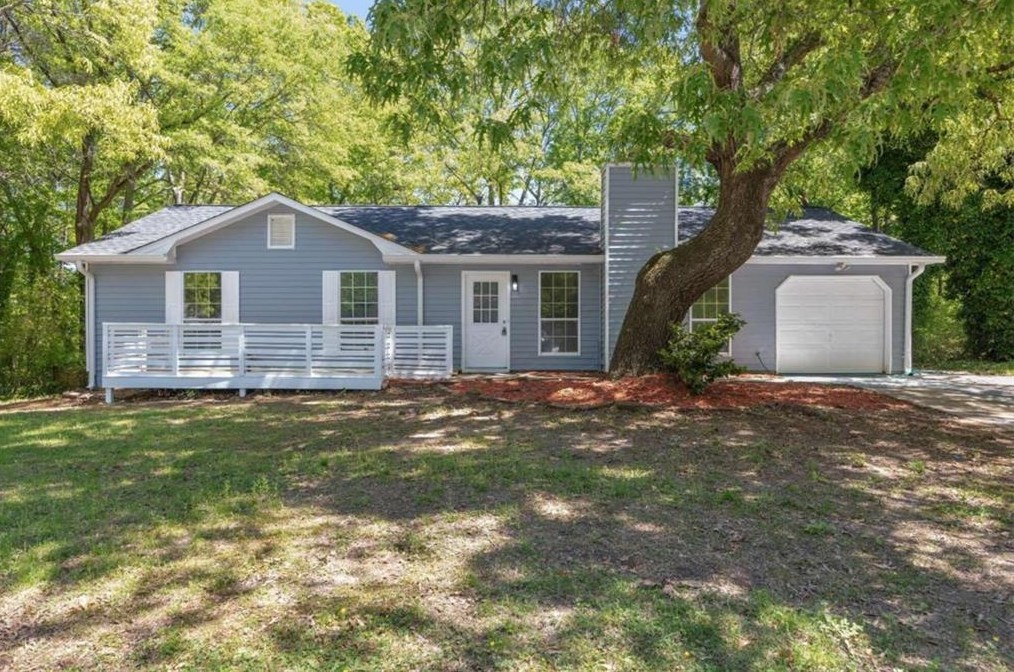 1960 Eastland Ct, Lithonia, GA 30078-6400