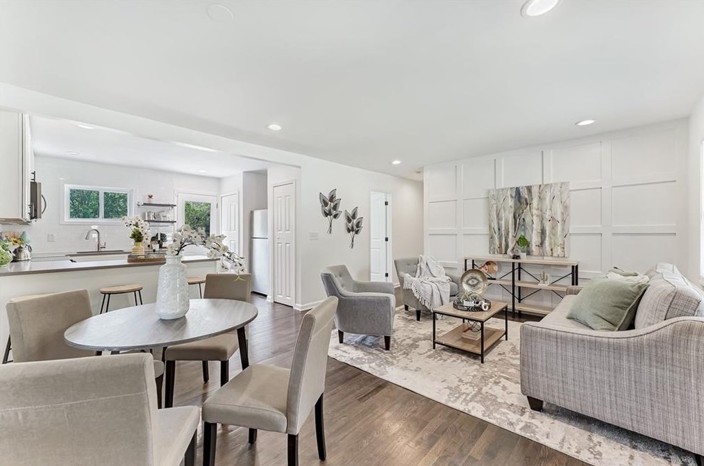 1646 Hollyhock Ter, Decatur GA  30032-4858 exterior