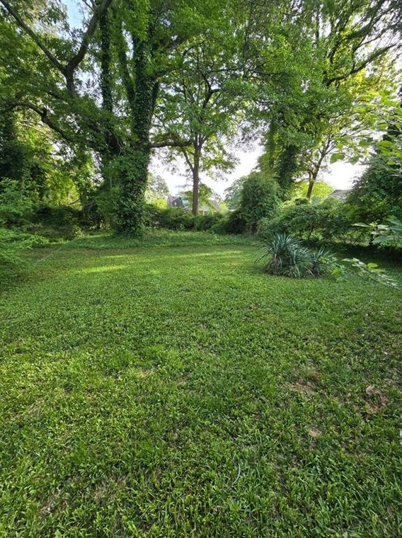 2855 Mitchell Dr, Decatur GA  30032-4233 exterior