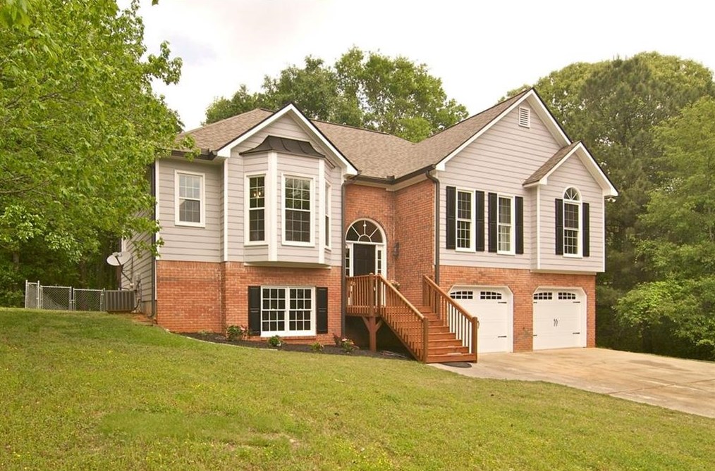 15 Foxrun, Euharlee, GA 30120